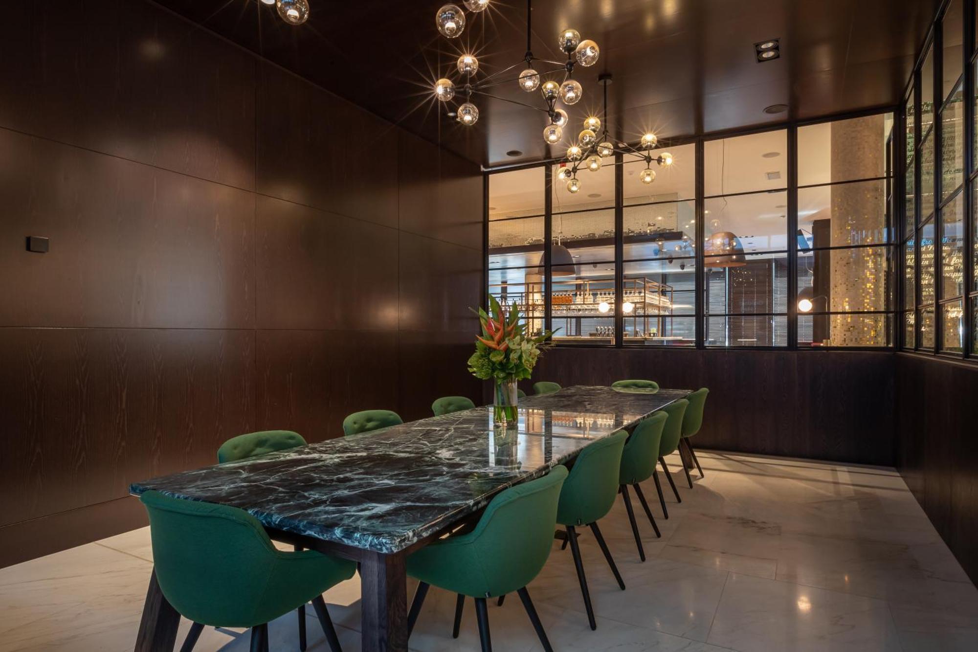 Radisson Blu Royal Hotel ดับลิน ภายนอก รูปภาพ