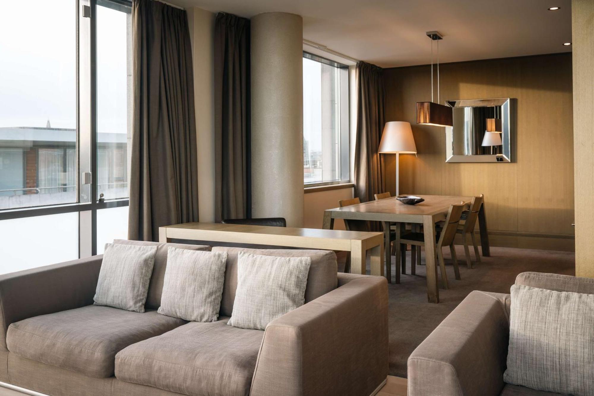 Radisson Blu Royal Hotel ดับลิน ภายนอก รูปภาพ