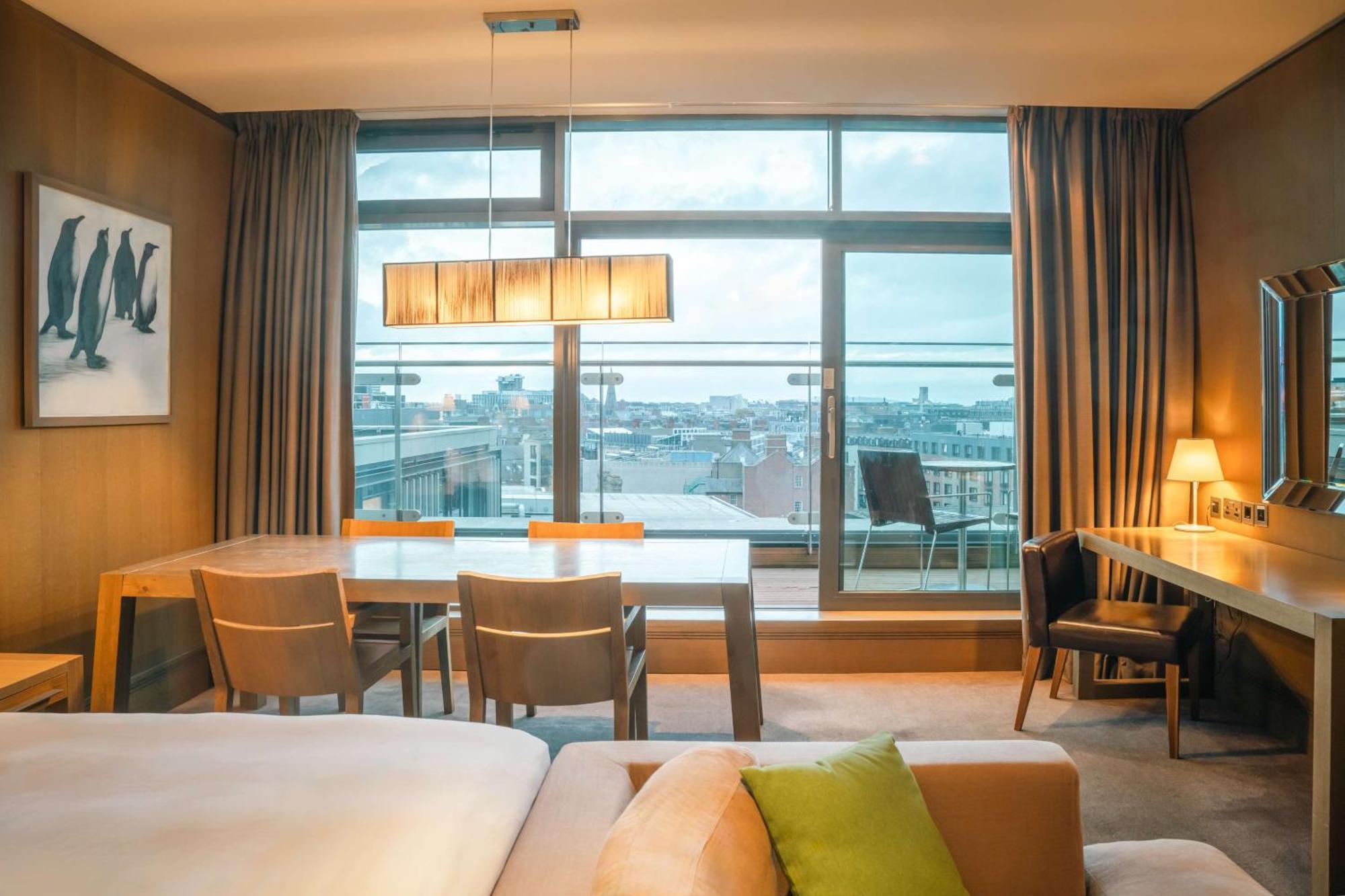 Radisson Blu Royal Hotel ดับลิน ภายนอก รูปภาพ