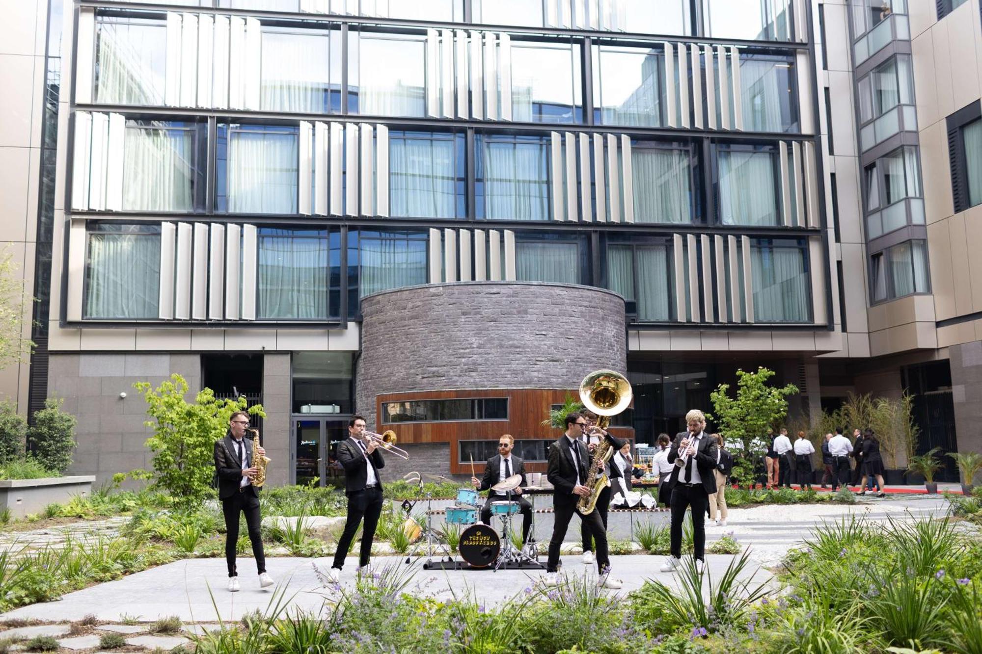 Radisson Blu Royal Hotel ดับลิน ภายนอก รูปภาพ